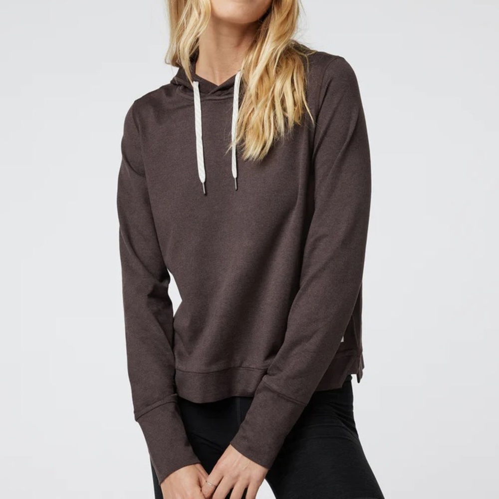 NWT Vuori Halo Essential Hoodie size Small